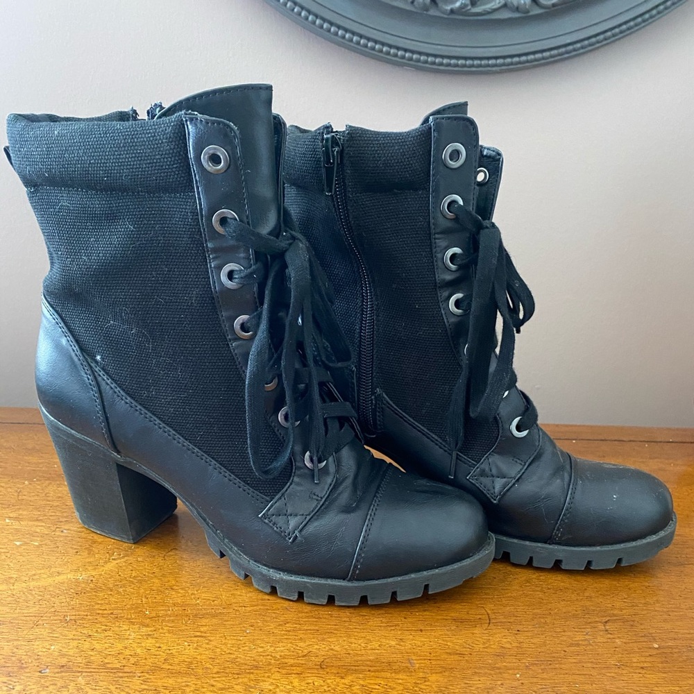 Xoxo moto boots